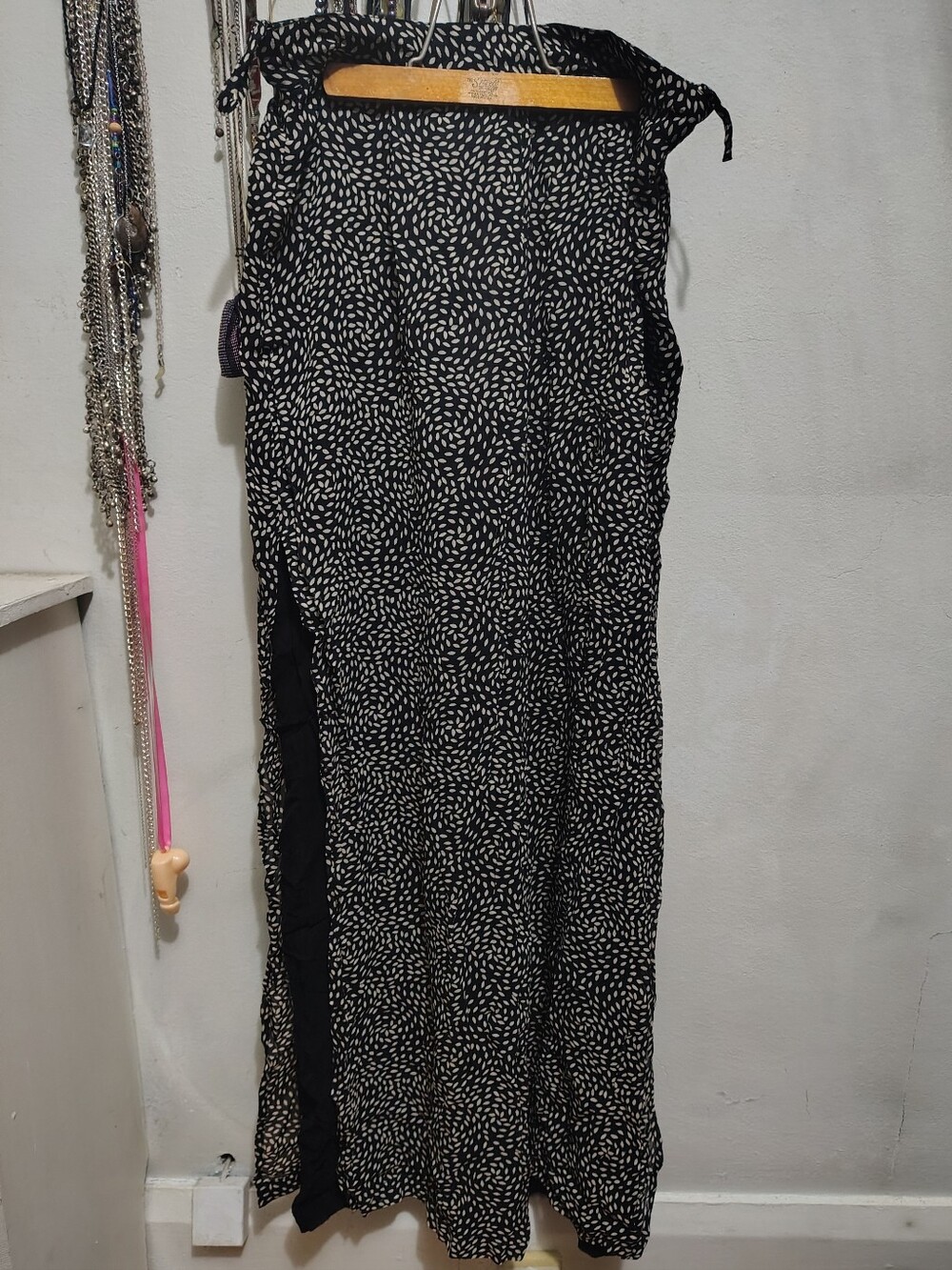 Asian Size M - Split Leg Pants With Leaf Print